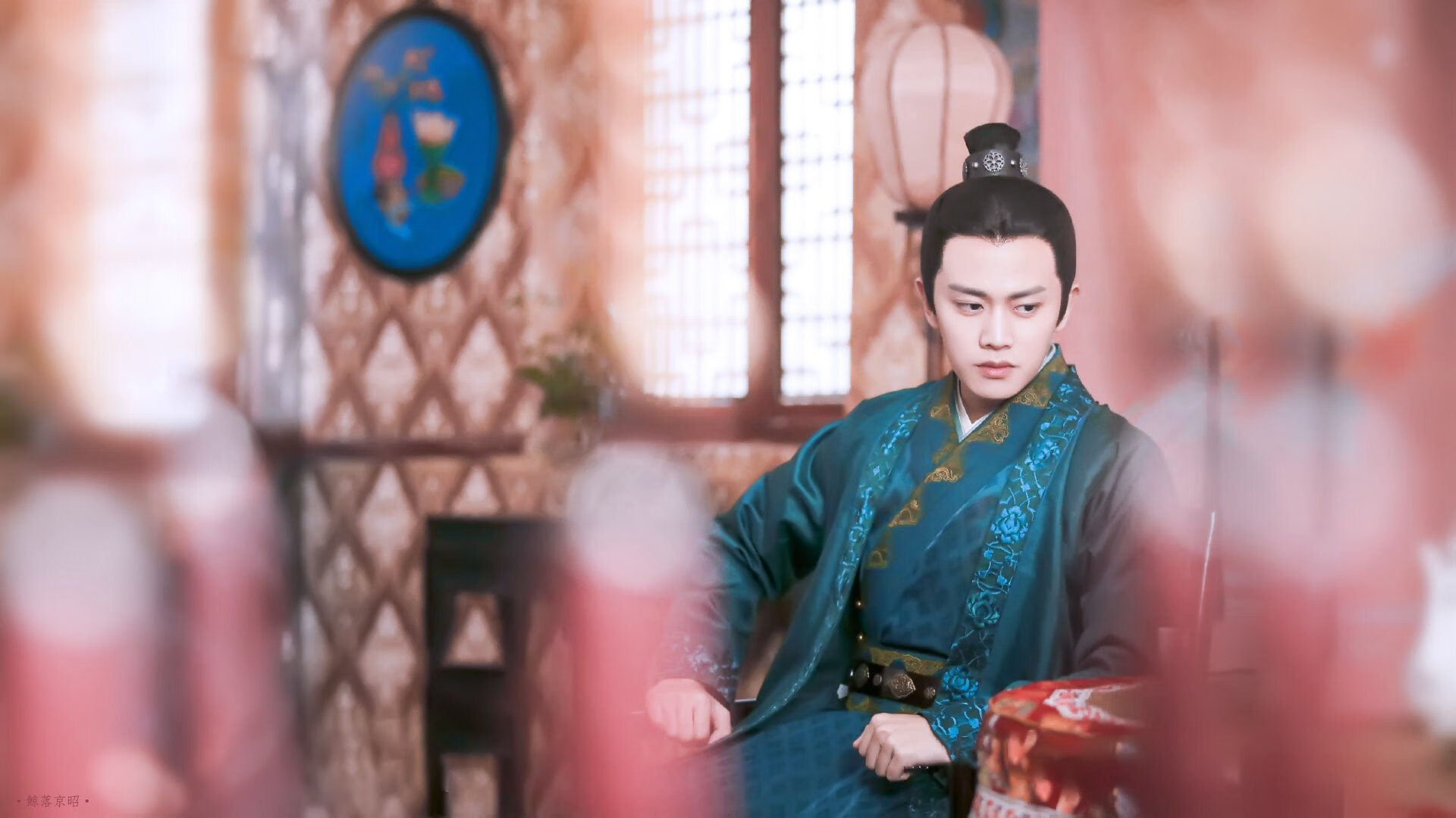 熊猫体育官方网站-职业球员转型教练助力青训改革推动战术体系本土化，业余球员成为职业球员